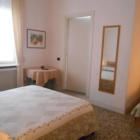 Le Rose Malpensa Bed and Breakfast Busto Arsizio