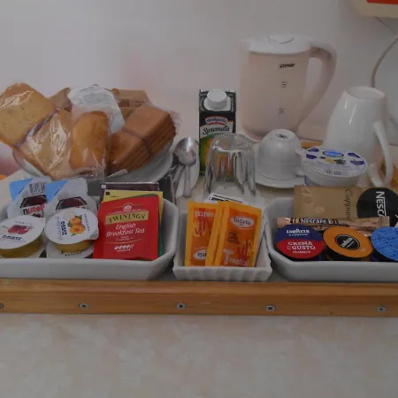 Le Rose Malpensa Bed and Breakfast